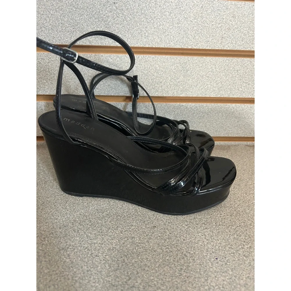 Madden Girl Womens Black Patent Strappy Platform Wedge Sandals Heels Size 9M